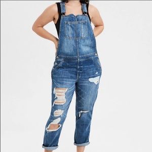 American Eagle Outfitters distressed Overalls
